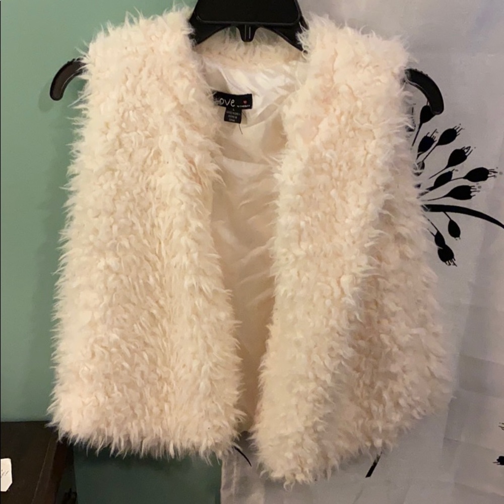 Fur vest